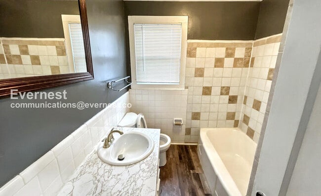 Photo - 913 Meadowbrook Dr