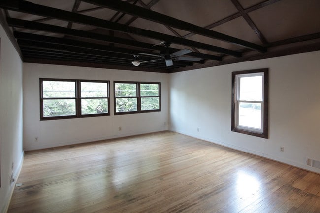 Building Photo - 405 S Trenton Ave Unit 2