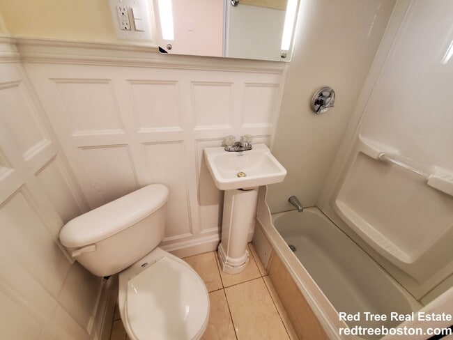 Photo - 1616 Beacon St Unidad 5