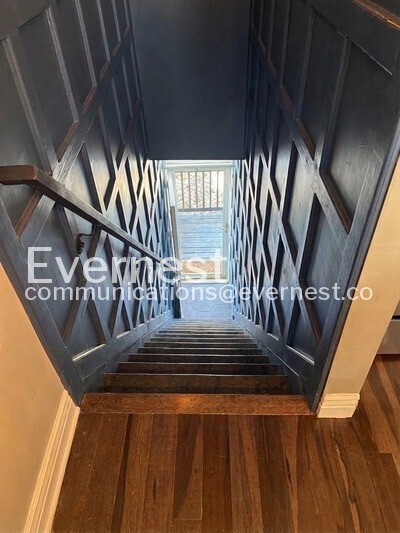 Photo - 112 Hanford St Unit b