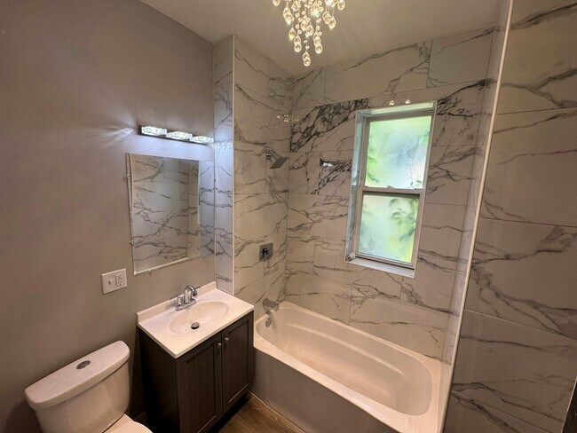 Photo - 6360 S Greenwood Ave Unit 6360 -  3