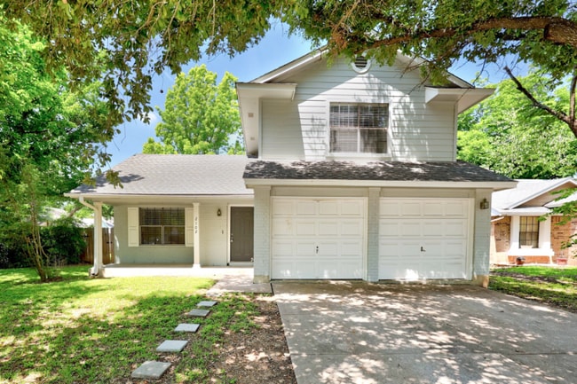Photo - 2102 Bluebonnet Dr House