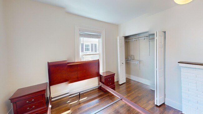 Photo - 7 Abbotsford St Unit 2