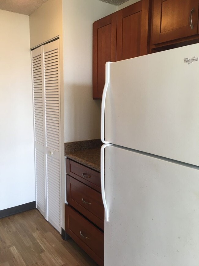 Photo - Waikiki One Bedroom 23rd floor LaCasa Unit 2303