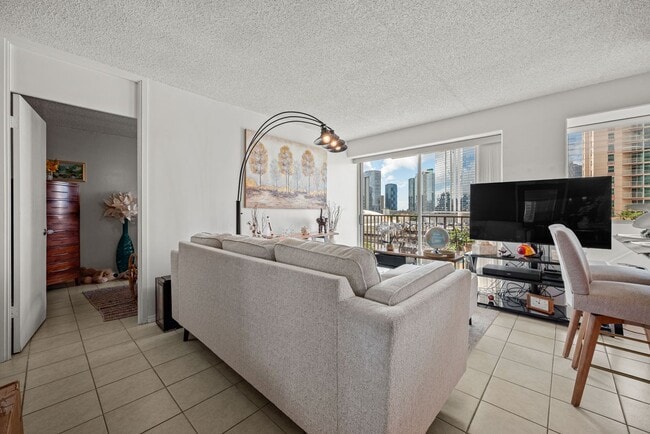 Photo - 818 S King St