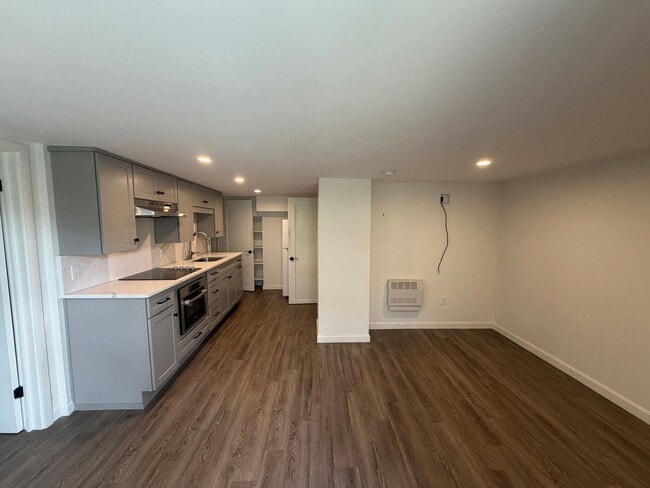 Building Photo - 74 S State St Unit 5