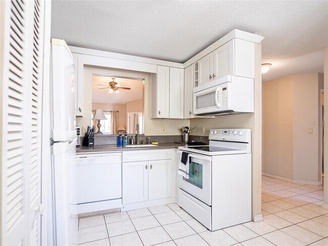 Photo - 3204 Sabal Palms Ct Unit B