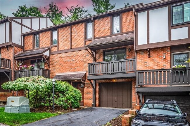 Building Photo - 107 Forest Edge Dr