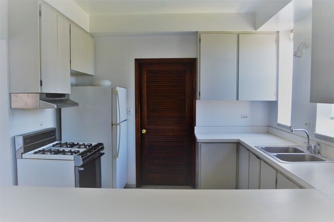 Photo - 856 N May St Unit 3R