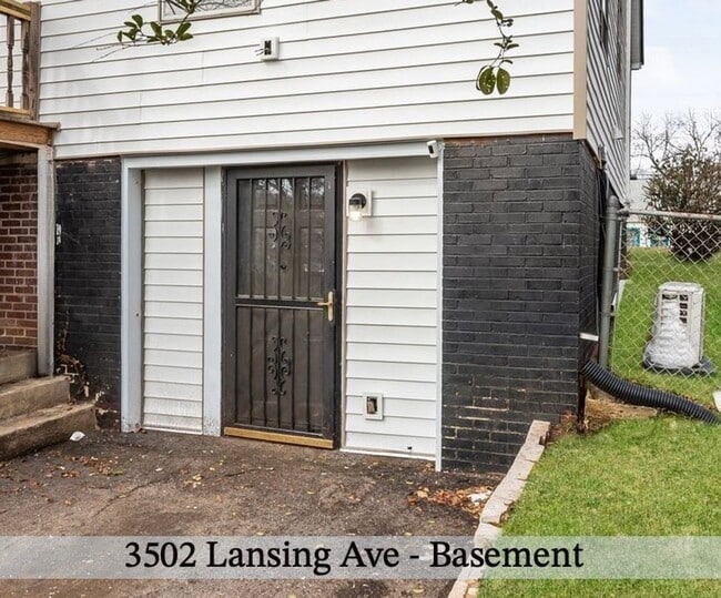 Photo - 3502 Lansing Ave