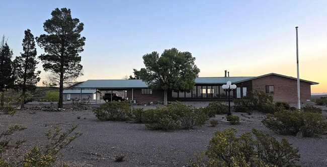 Photo - 15449 Highway 187
