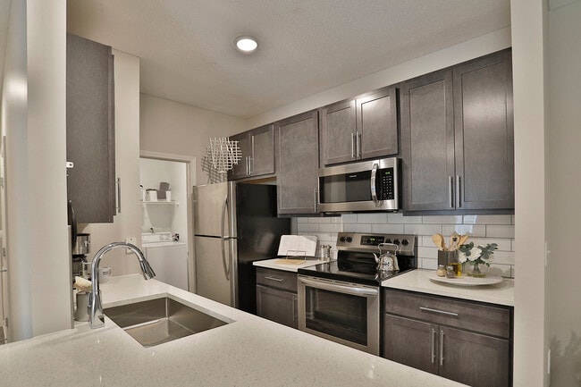 Building Photo - Wellington Place Rental