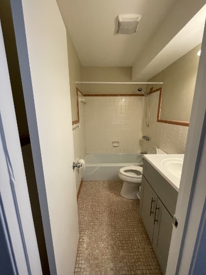 Photo - 240 Harmon Ave Unidad 107