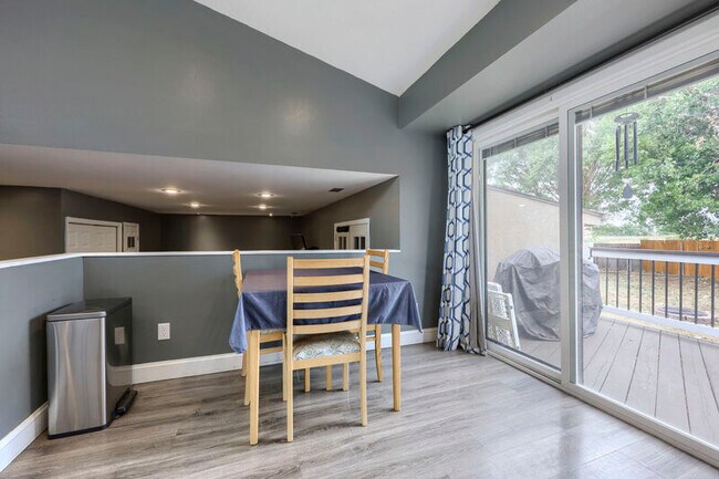 Photo - 4540 Bramble Ln