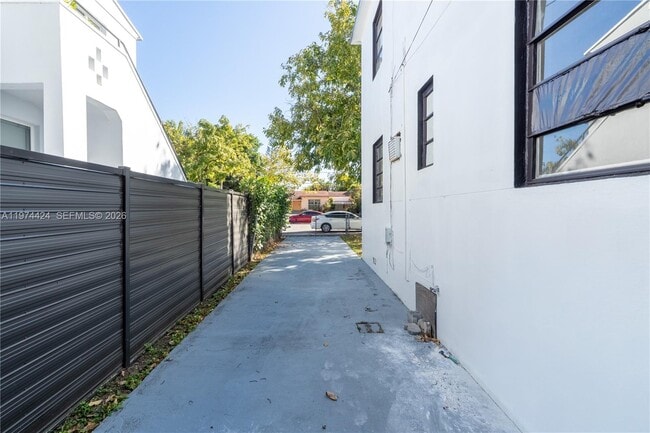 Photo - 3665 SW 16th St Unit 3665