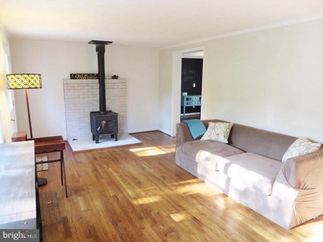 Photo - 16100 Thomas Rd