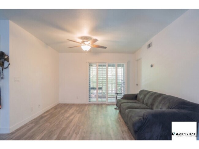 Photo - Arcadia 2BR/1BA Corner Condo ; Heated Pool &amp; Spa ; 8 Min to Old Town