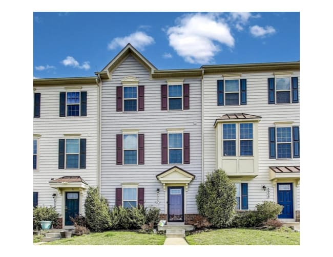 Building Photo - 5907 Duvel St Rental