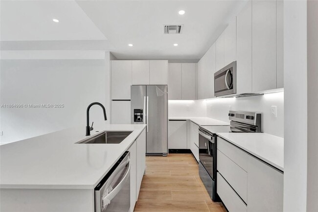 Building Photo - 1563 NW 94th Ave Rental