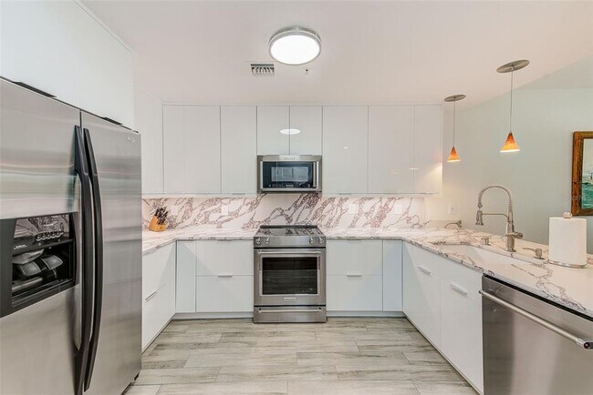 Photo - 217 18th Ave