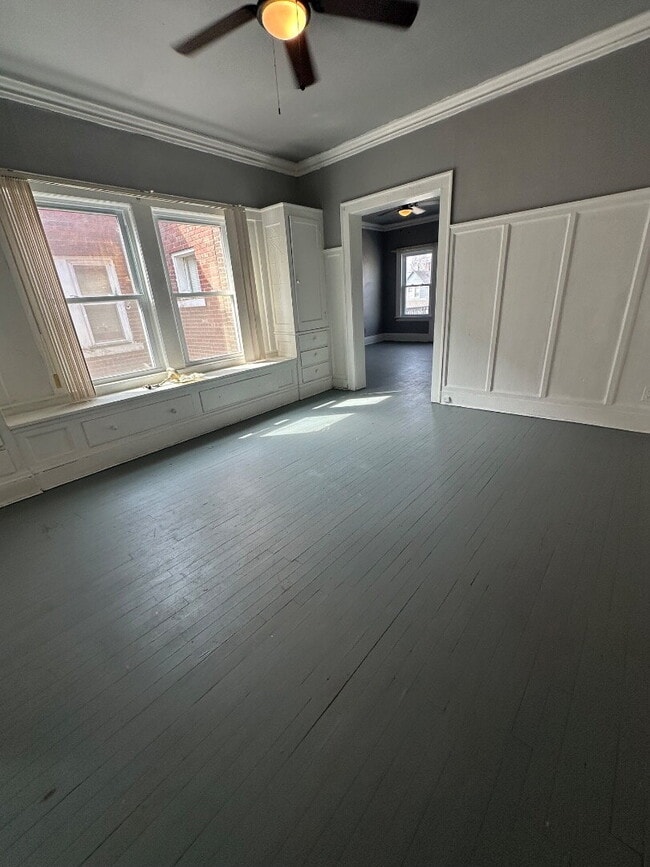 Renovated 2 Bedroom Apartment with Classic Character & Spacious Layout