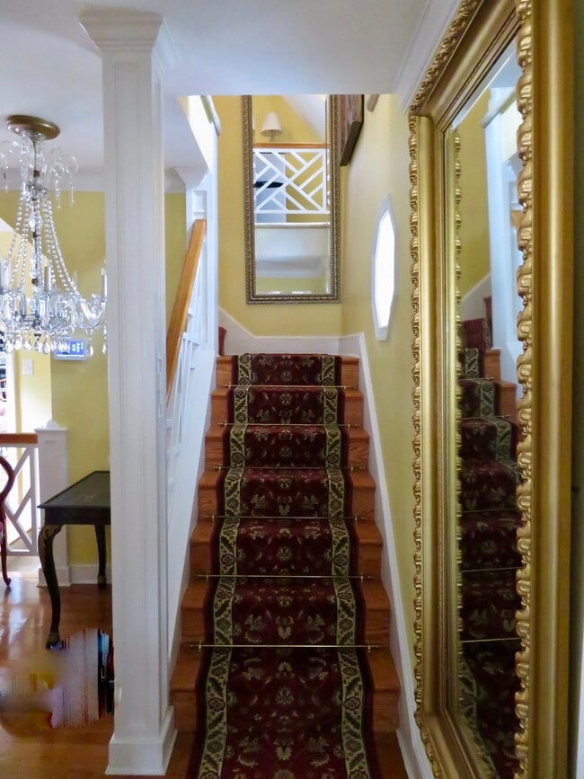 Photo - 1044 26th St S