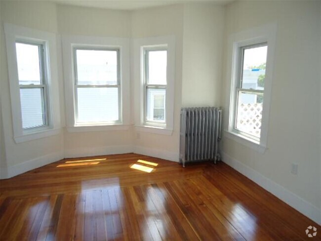 Building Photo - 42 Derby St Unit 3 Rental