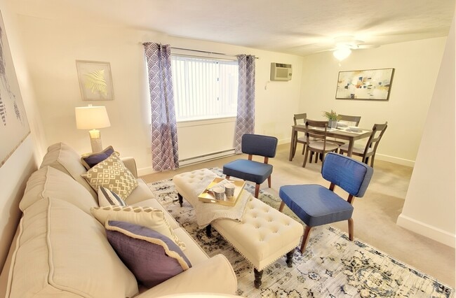 Photo - Towers of Colonie