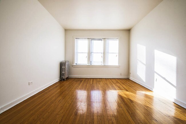 Photo - 7419 S Phillips