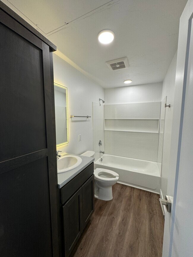 Photo - 443 Kane Creek Blvd Unit B214