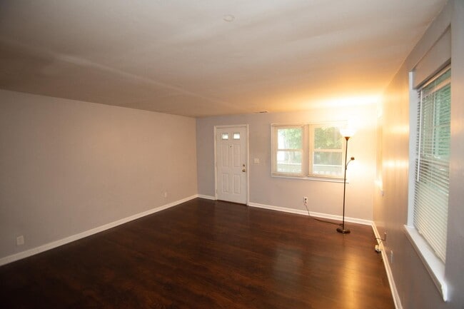 Photo - 421 W Main St