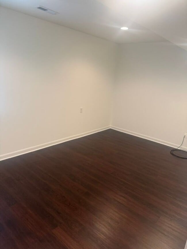 Photo - 3 bedroom/2 Bath Townhome Warrendale, PA