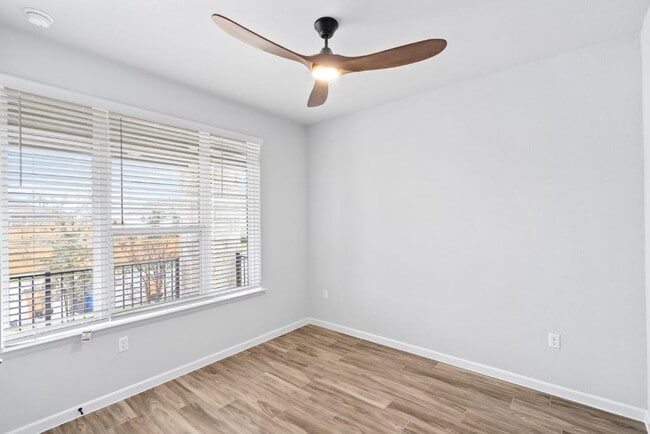 8316 Looksee Ln