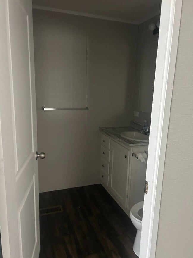 Photo - 16 Parkview Dr