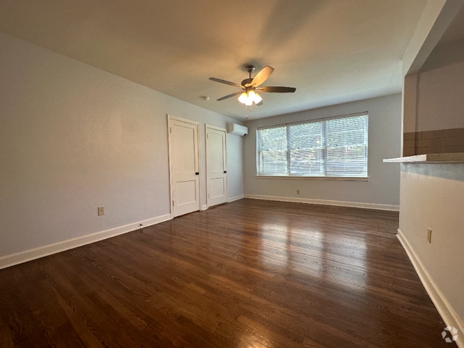 Building Photo - 1717 S Louisiana St Rental