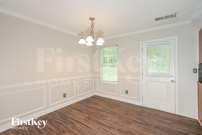 Photo - 4447 Chester Ln