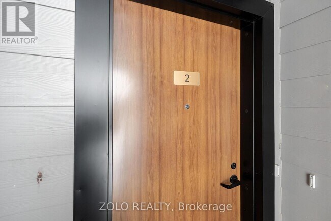 Photo - 3175 Denison St