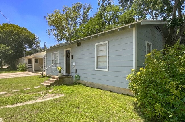 Photo - 613 N 22nd St