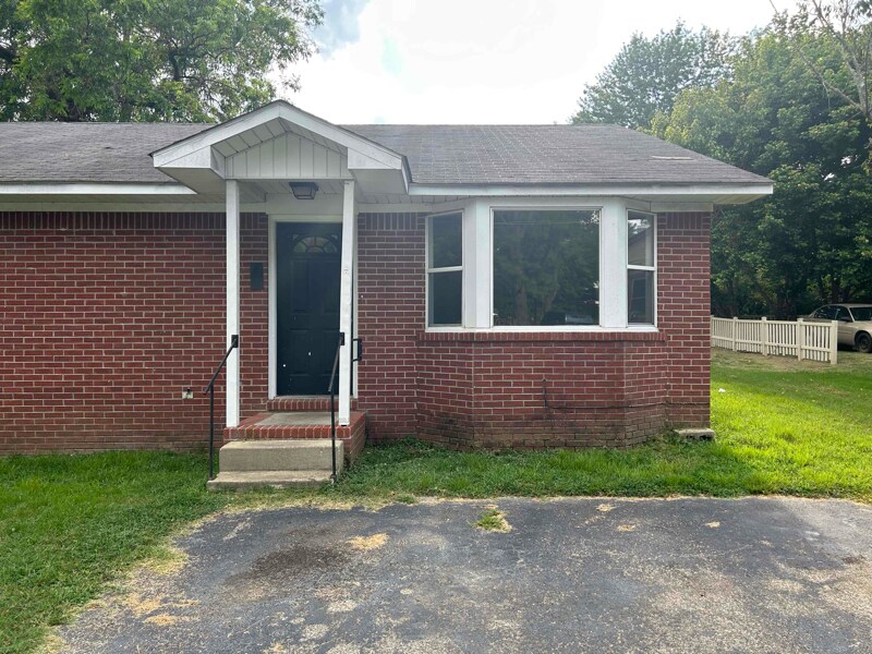 Photo - 201 Avalon St