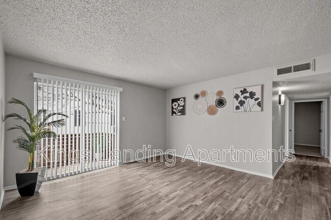 Building Photo - 304 C Kings Way Dr Rental