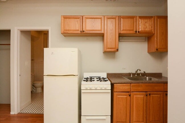 Photo - 2849 N Burling St Unit 60