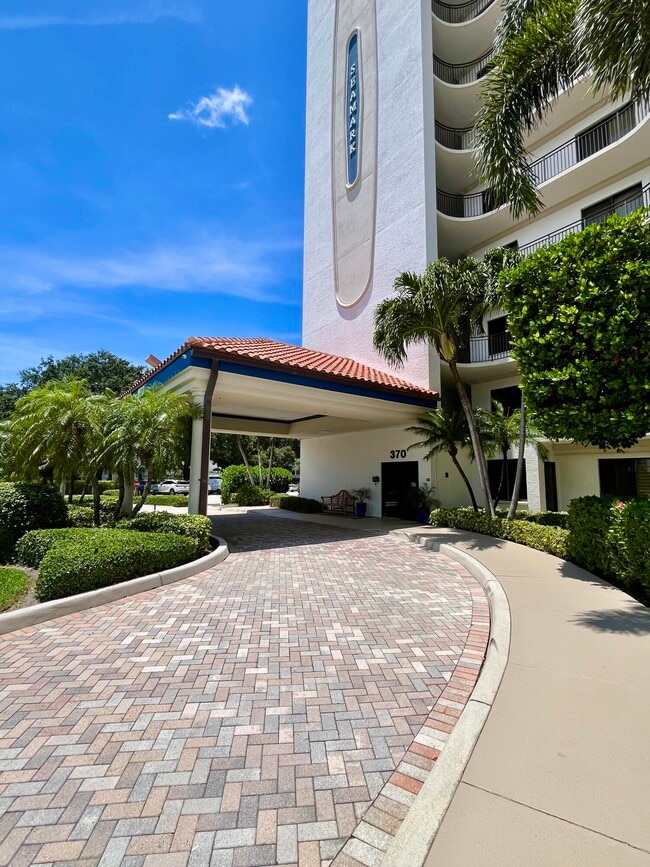 Photo - 370 Golfview Rd Unit 302