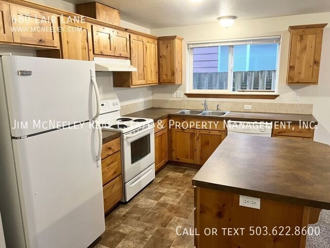 Photo - 480 Lair Ln