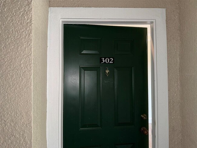 Photo - 5152 Northridge Rd Unit 302