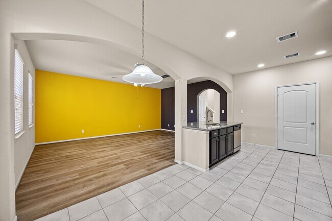 Photo - 7223 Pavilion Dr