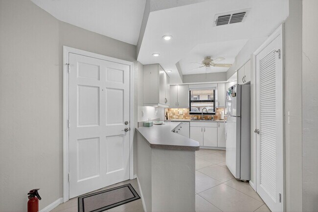 Photo - 755 Saturn St Unit C105