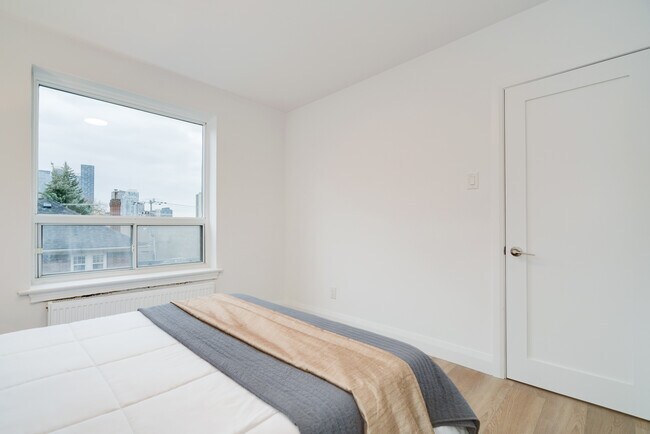 Photo - 2707 Yonge St Unit 209