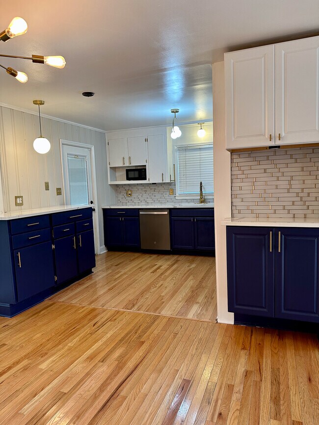 Photo - 5221 Greenbrook Dr