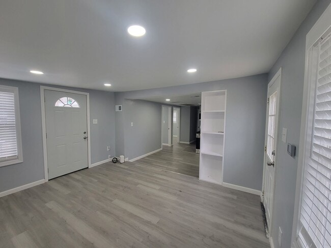 Photo - 2BR/1BA Fully Remodeled