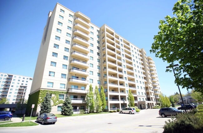 Building Photo - Sugarcreek Village